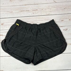 Lole Black Athletic Shorts with Textured Fabric